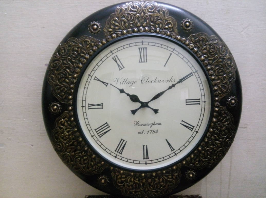 Traditional Brass Finish Wall Clock