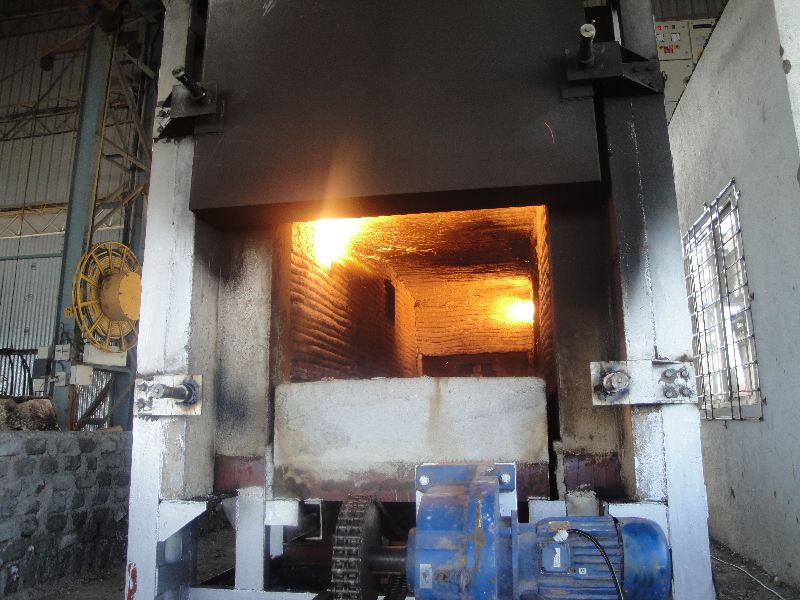 Electric 100-300kg Plastic industrial heat treatment furnaces, for Heating Process
