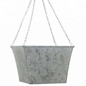 Metal hanging planter