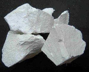 LUMPS PET COKE Quick Lime, For STEEL INDUSTRY, PAPER INDUSTRY, SUGAR INDUSTRY, Size : 10 MM TO 75 MM