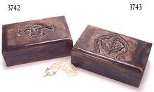 Wooden keepsake box