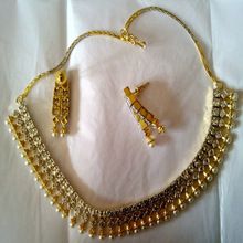 Cubic zircon pendant necklace