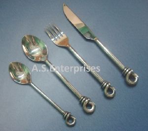 Knot Design Cutlery Set