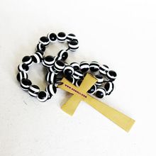 White black resin beads