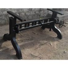 Fancy cast iron adjustable crank table base