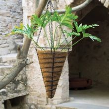 CONICAL SHAPE WIRE BASKET