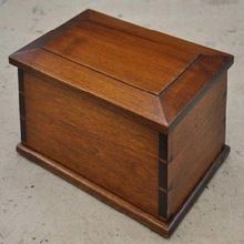 Factory Direct Wooden Cremation Urn
