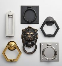 door knocker