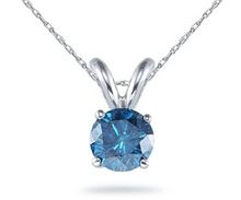 Fancy color diamond pendant