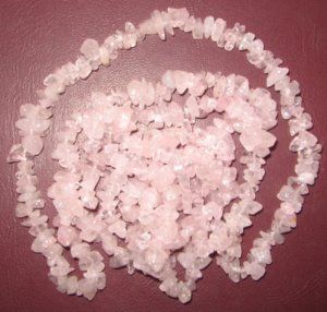 Rose quartz chip gem beads