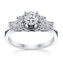 engagement diamond ring 