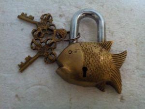 antique brass fish lock