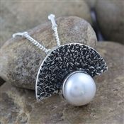 BALL PEARL STERLING SILVER CHAIN PENDANT