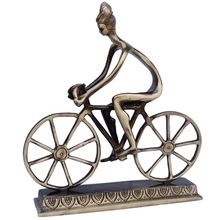 Showpiece for lady on Cycle
