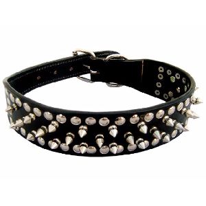 Black Spiked Dogs Collar Leather