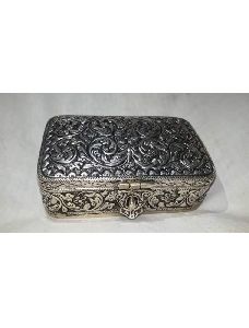 metal jewellery box