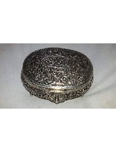 Metal Rounded Jewellery Box