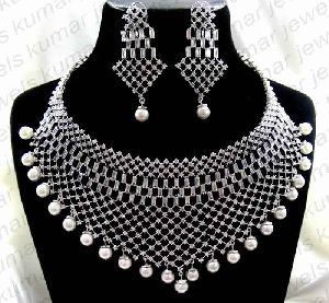 DIAMOND LOOK CZ NECKLACE