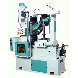 universal gear hobbing machine