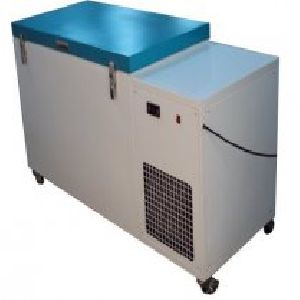 CHEST TYPE FREEZERS