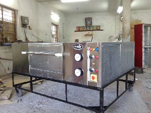 GAS AND ELECTRIC OVEN