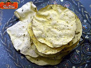 MOTH SADA MASALA PAPAD