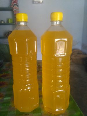 wood pressed groundnut oil