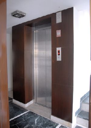 Automatic Passenger Lift