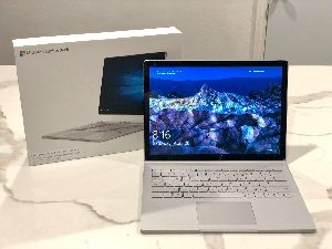Microsoft Surface Book 2 15in 256 gb ssd