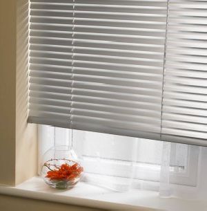 venetian blinds