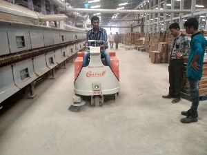 Battery Operated Sweeper Machine Exporters