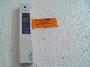 H.M. Digital EC Meter