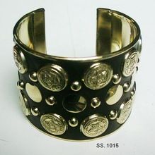 Cuff bracelet