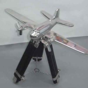 TRIPOD AIRPLANE MODEL