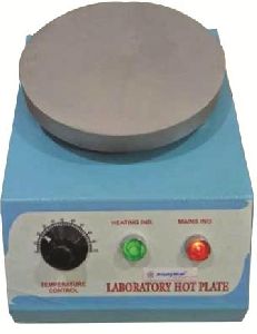 Hot plate with controls