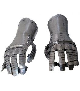 Steel Knight Gauntlets Warrior Gloves
