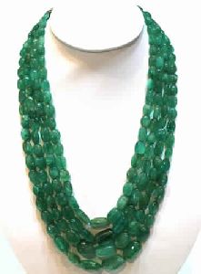 Decent & Nice Tumble Beads Emerald Necklace