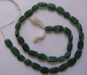 Green aveturine plain oval gem beads