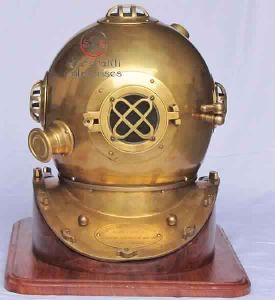 Divers Helmet