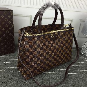 Mk bag & Louis Vuitton Leather Handbag Retailer