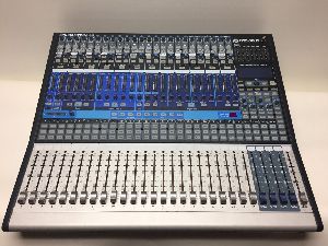 PreSonus Studiolive 24.4.2 Digital Mixing Console & Case