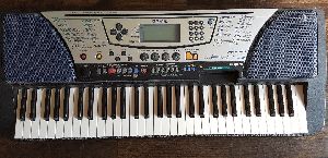 RARE YAMAHA PSR-340 Electric Keyboard Piano Synthesizer Midi 61 Keys