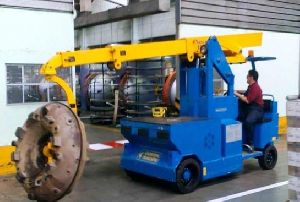 Cranes for Tyre Moulding Minidrel 50B_SRR