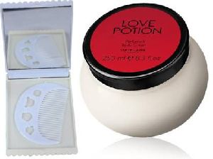 Oriflame Sweden Love Potion Perfumed Body Cream with Comb Mirror Combo