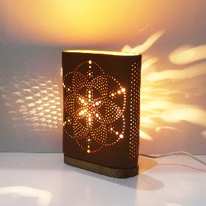 "BUUK" : Decorative TABLE LAMP With Wooden Base