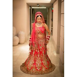 6 color Net Pakistani Wedding Gown at Rs 1499 in Surat