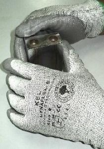 cut resistance gloves