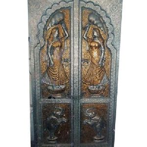 Polished Brass Handicraft Door, Feature : Corrosion Resistance, Rust Proof