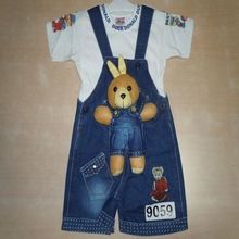 COTTON TOP WITH CAPRI DENIM PANT