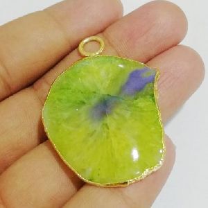 Parrot Green Natural Shape Agate Slice Electroplated Pendant